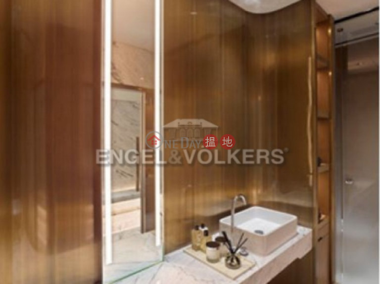 3 Bedroom Family Flat for Sale in Mid Levels West