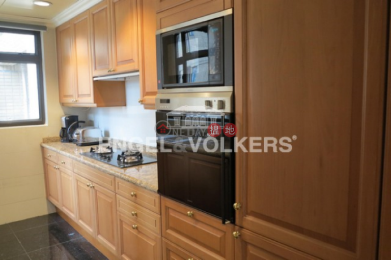 3 Bedroom Family Flat for Rent in Central Mid Levels