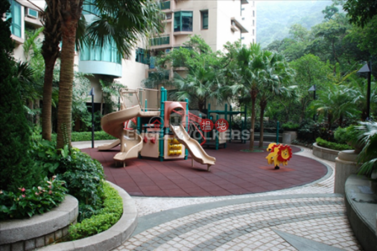 3 Bedroom Family Flat for Sale in Central Mid Levels