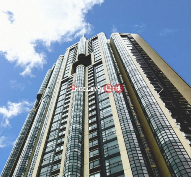 3 Bedroom Family Flat for Rent in Central Mid Levels