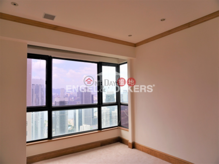 3 Bedroom Family Flat for Sale in Mid-Levels East