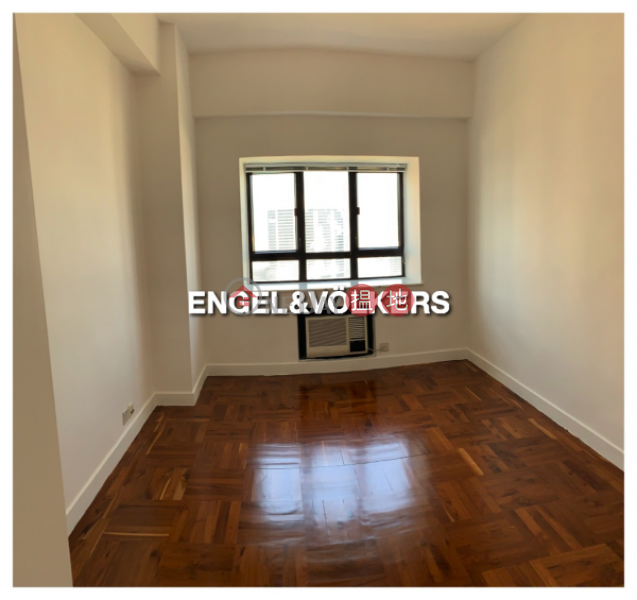 3 Bedroom Family Flat for Rent in Mid-Levels East