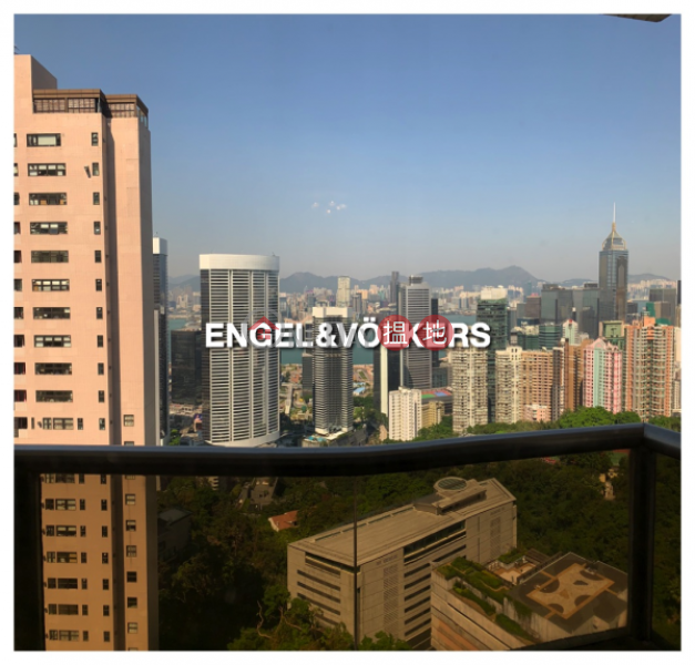 3 Bedroom Family Flat for Rent in Mid-Levels East