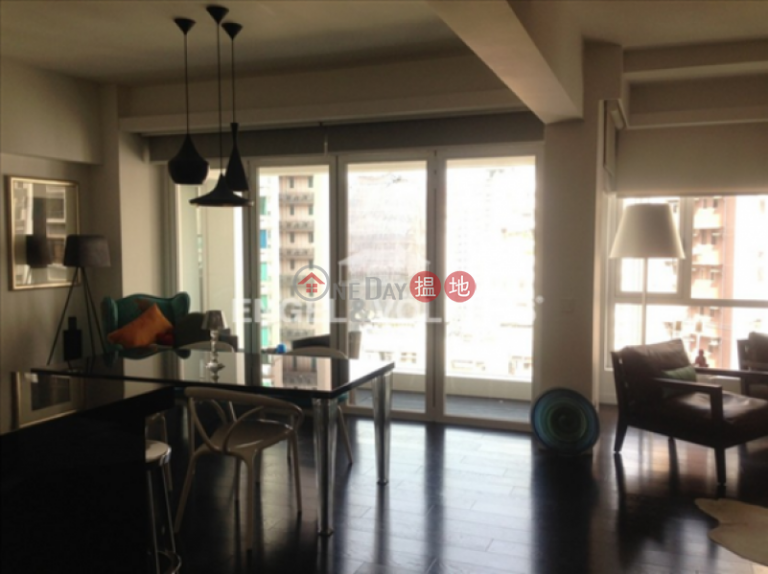 2 Bedroom Flat for Sale in Mid Levels West