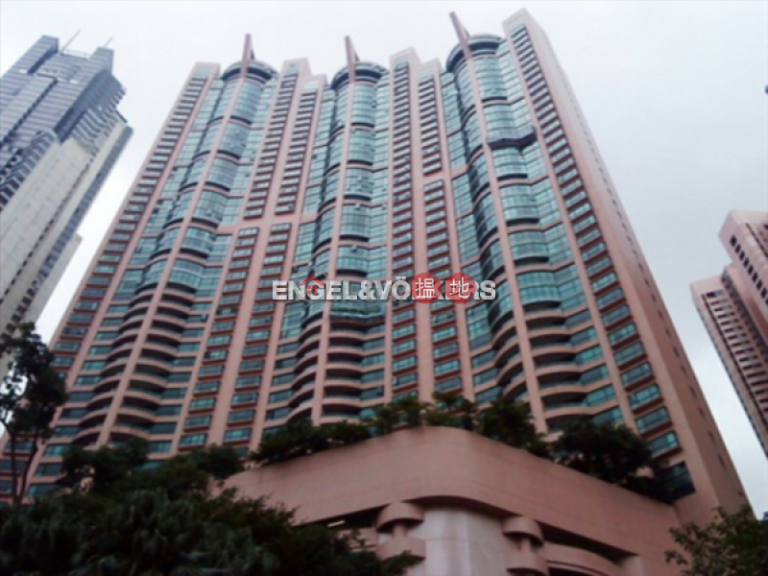 4 Bedroom Luxury Flat for Rent in Central Mid Levels