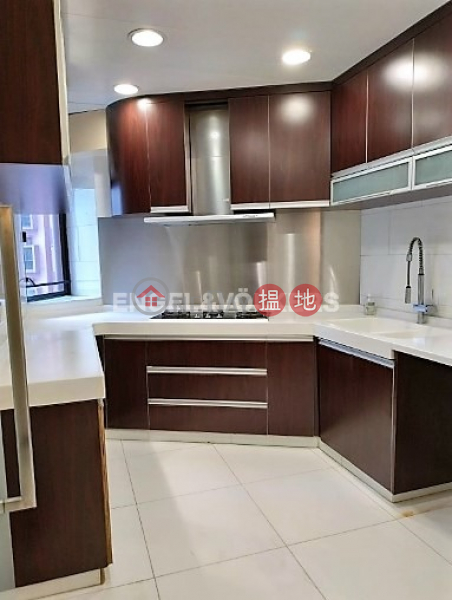 3 Bedroom Family Flat for Sale in Mid Levels West