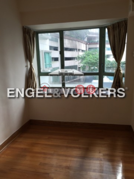 3 Bedroom Family Flat for Sale in Mid Levels West