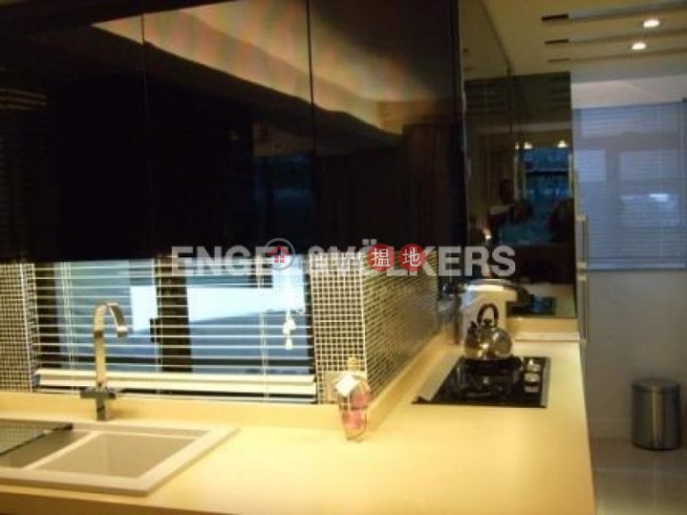 3 Bedroom Family Flat for Sale in Mid Levels West