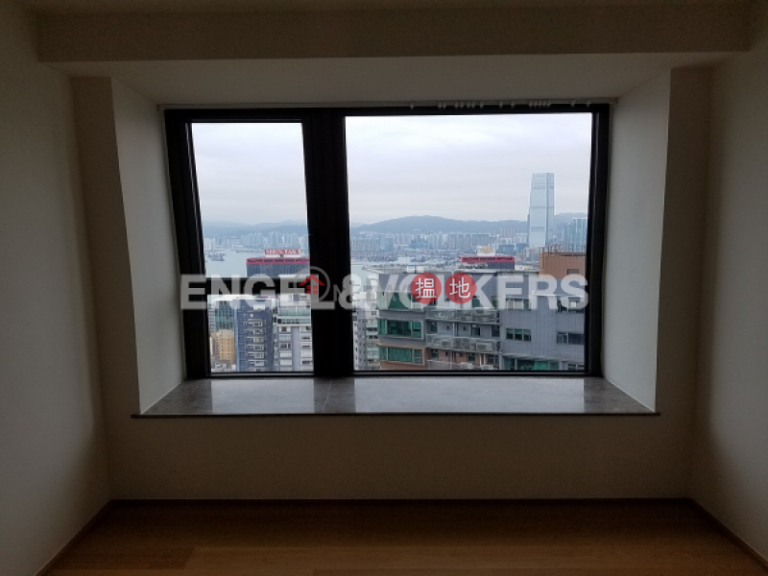 2 Bedroom Flat for Sale in Mid Levels West
