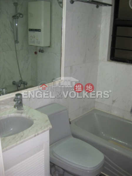 3 Bedroom Family Flat for Sale in Mid Levels West