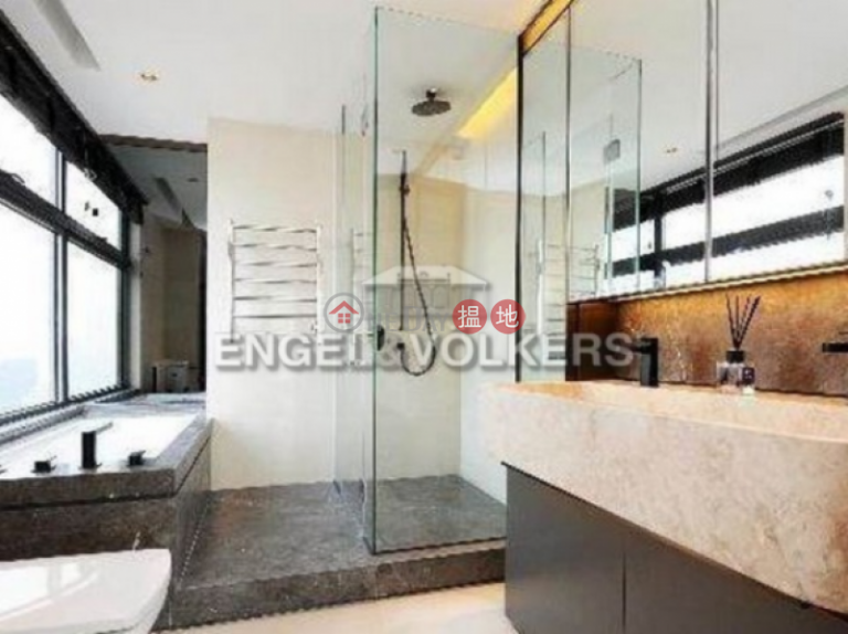 3 Bedroom Family Flat for Sale in Mid Levels West