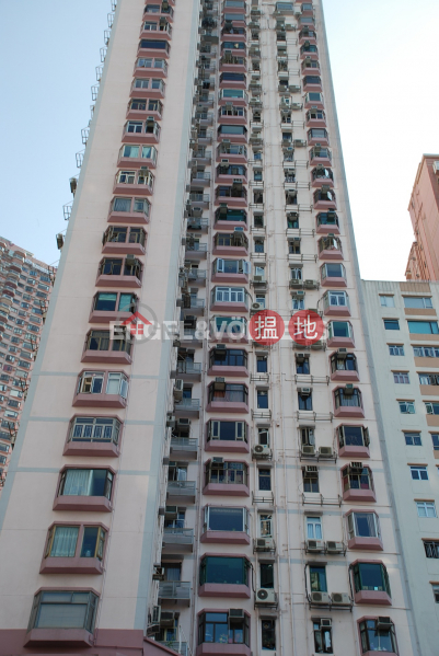 3 Bedroom Family Flat for Sale in Mid Levels West
