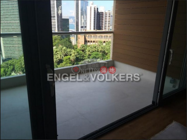 4 Bedroom Luxury Flat for Rent in Central Mid Levels