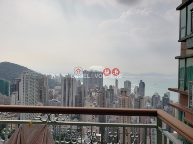 3 Bedroom Family Flat for Sale in Mid Levels West