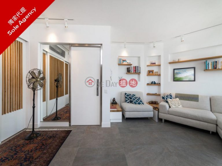 2 Bedroom Flat for Sale in Mid Levels West