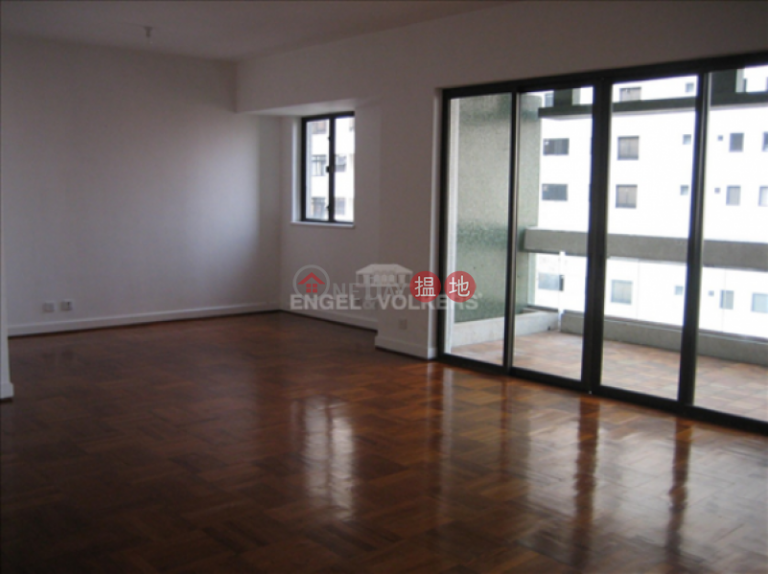 3 Bedroom Family Flat for Rent in Central Mid Levels
