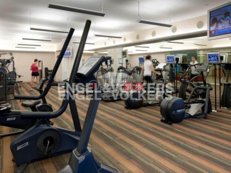 3 Bedroom Family Flat for Rent in Mid-Levels East
