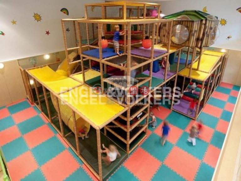 4 Bedroom Luxury Flat for Rent in Mid-Levels East