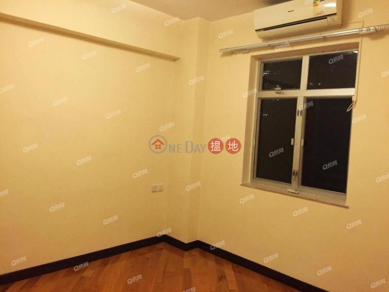 Catalina Mansions | 3 bedroom Mid Floor Flat for Rent