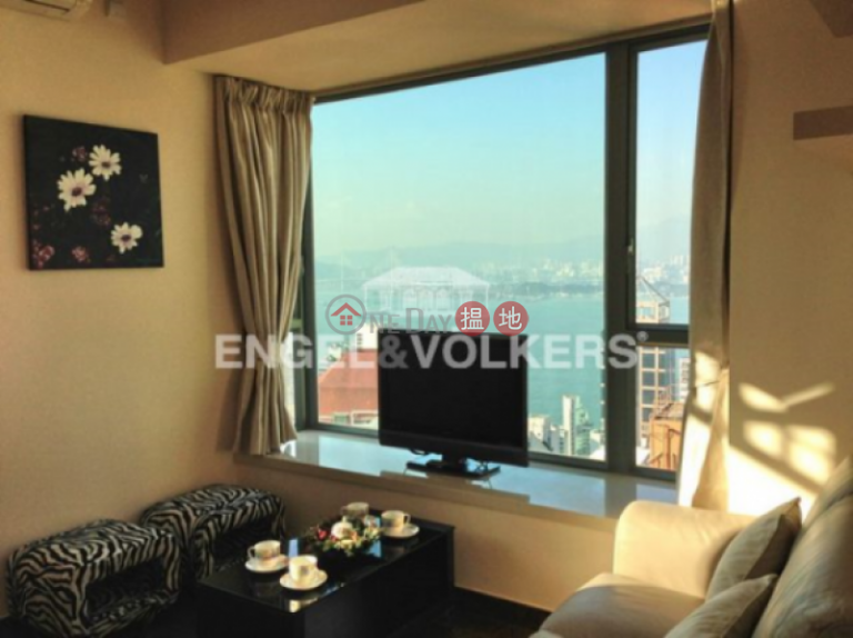 2 Bedroom Flat for Sale in Mid Levels West