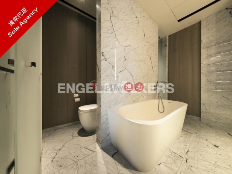 3 Bedroom Family Flat for Sale in Mid Levels West