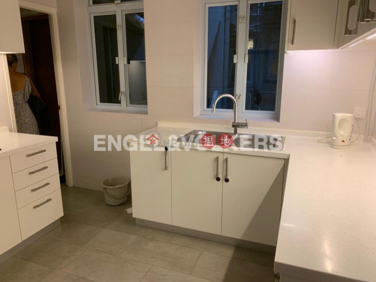 3 Bedroom Family Flat for Sale in Central Mid Levels