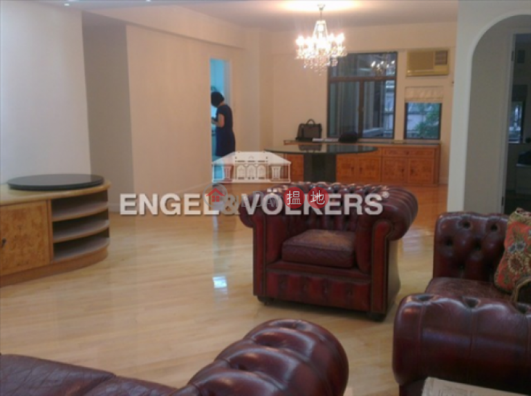 3 Bedroom Family Flat for Sale in Mid Levels West
