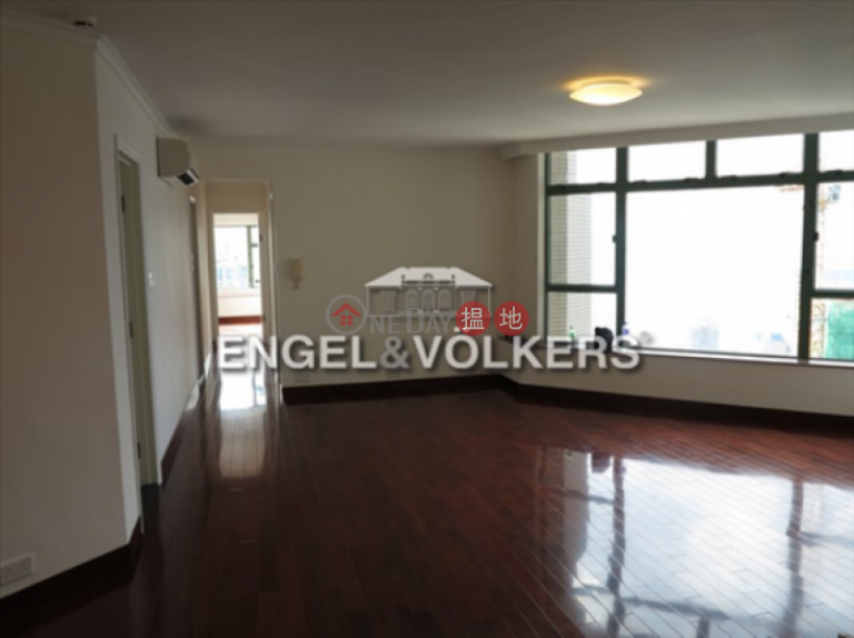3 Bedroom Family Flat for Sale in Mid Levels West