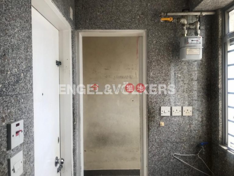 3 Bedroom Family Flat for Sale in Mid Levels West