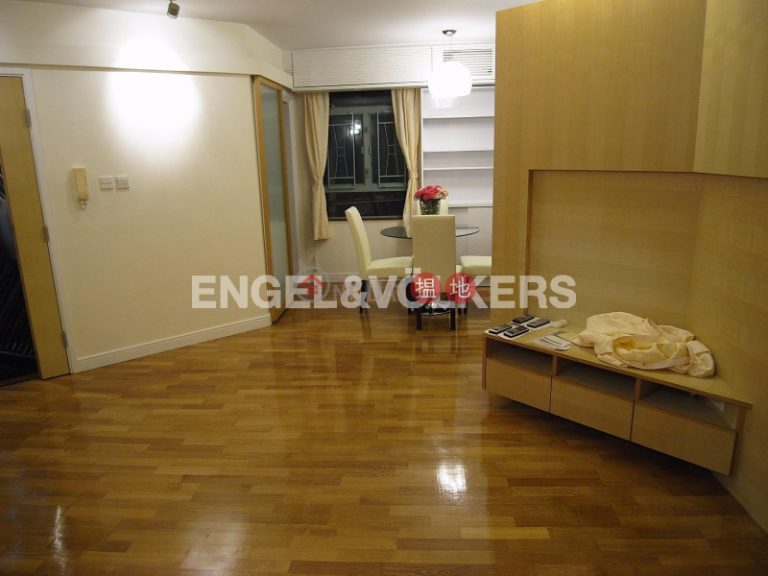 3 Bedroom Family Flat for Sale in Mid Levels West