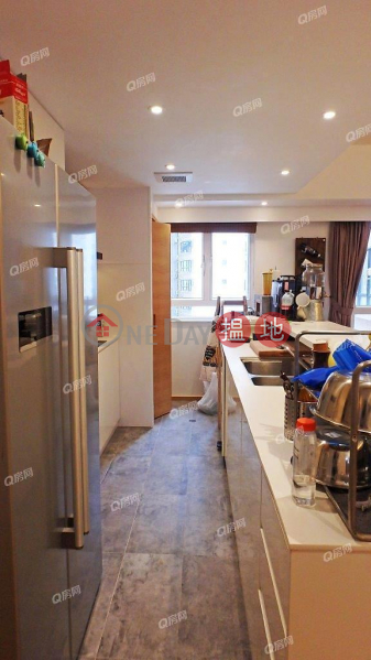 Robinson Heights | 2 bedroom Low Floor Flat for Sale