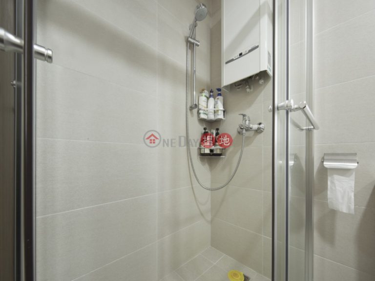 3 Bedroom Family Flat for Sale in Mid Levels West