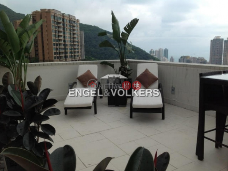 2 Bedroom Flat for Sale in Mid Levels West
