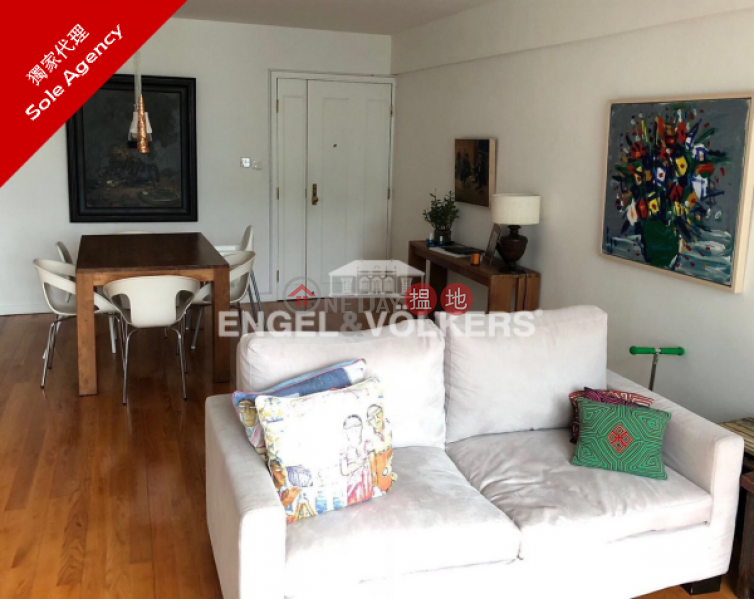3 Bedroom Family Flat for Sale in Mid Levels West