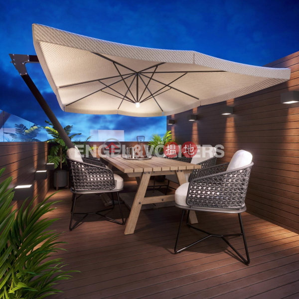 2 Bedroom Flat for Sale in Mid Levels West