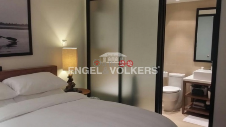 2 Bedroom Flat for Sale in Mid Levels West