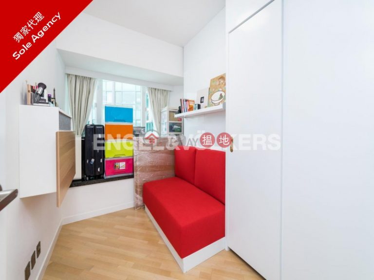 3 Bedroom Family Flat for Sale in Mid Levels West