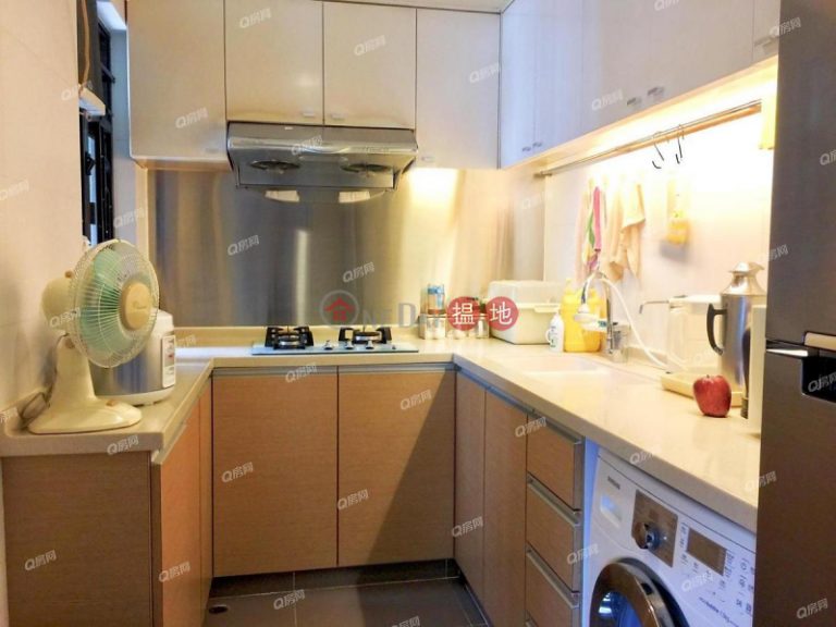 Valiant Park | 3 bedroom Mid Floor Flat for Sale
