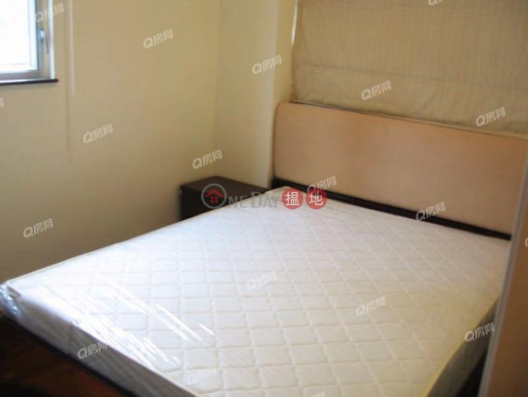 Caine Building | 2 bedroom Mid Floor Flat for Sale