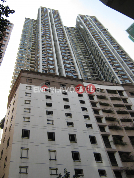2 Bedroom Flat for Sale in Mid Levels West