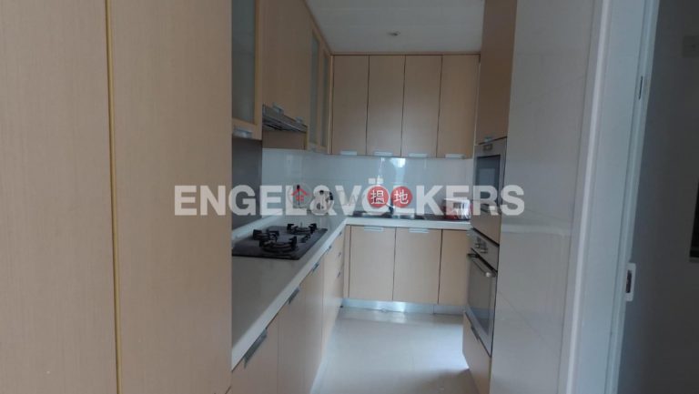 3 Bedroom Family Flat for Rent in Central Mid Levels