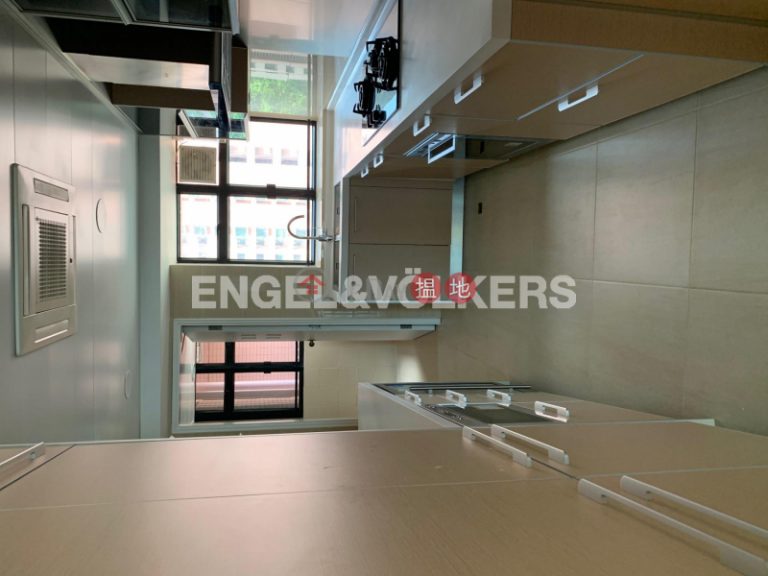 3 Bedroom Family Flat for Rent in Central Mid Levels