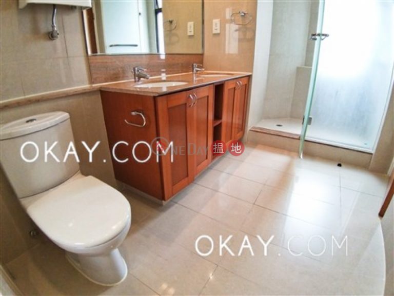Unique 4 bedroom with parking | Rental