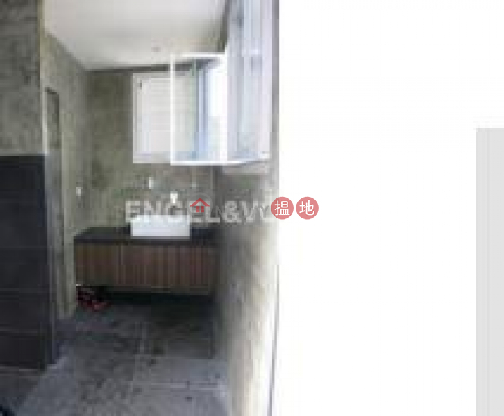 2 Bedroom Flat for Rent in Mid-Levels East