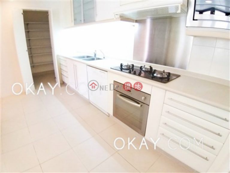 Unique 4 bedroom with parking | Rental