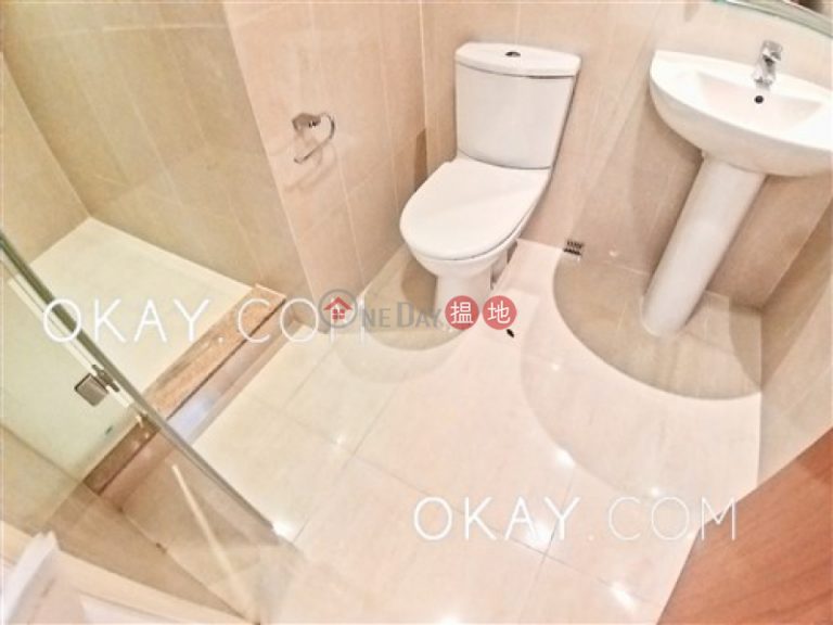 Unique 4 bedroom with parking | Rental