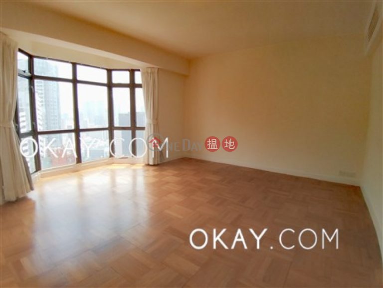 Unique 4 bedroom with parking | Rental