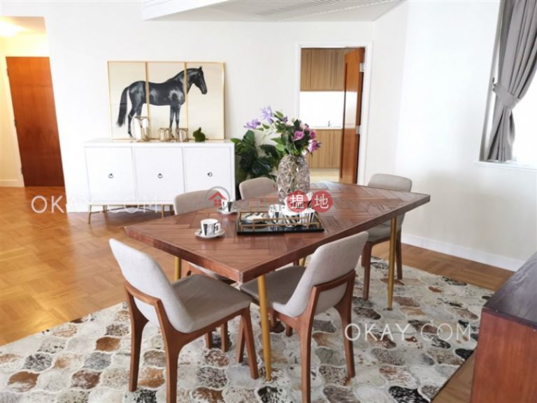 Beautiful 4 bedroom with parking | Rental