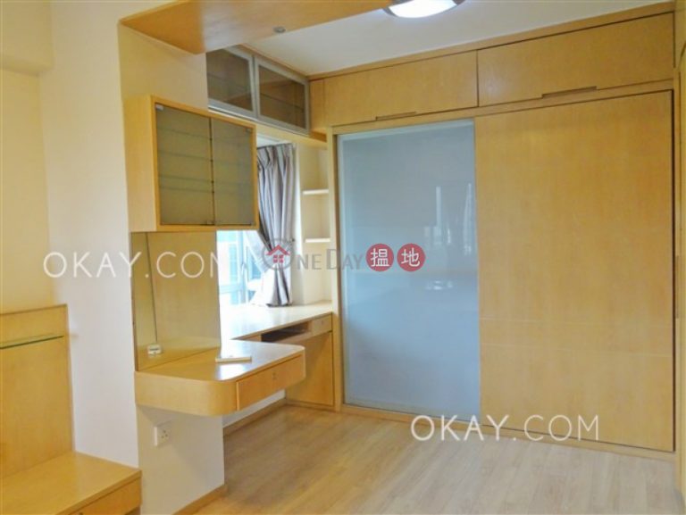 Nicely kept 2 bedroom with parking | Rental