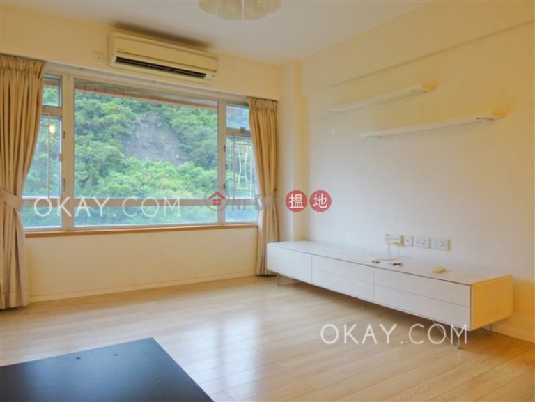 Nicely kept 2 bedroom with parking | Rental